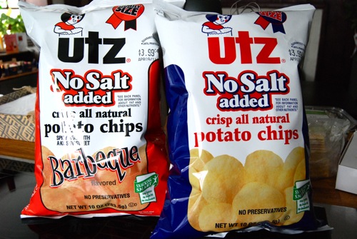 https://thedailydish.us/wp-content/uploads/2011/02/utz-no-salt-added-potato-chips1.jpg