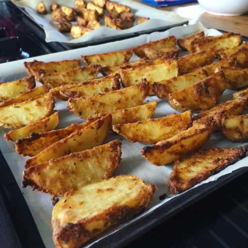 Crispy Coated Baked Potato Wedges